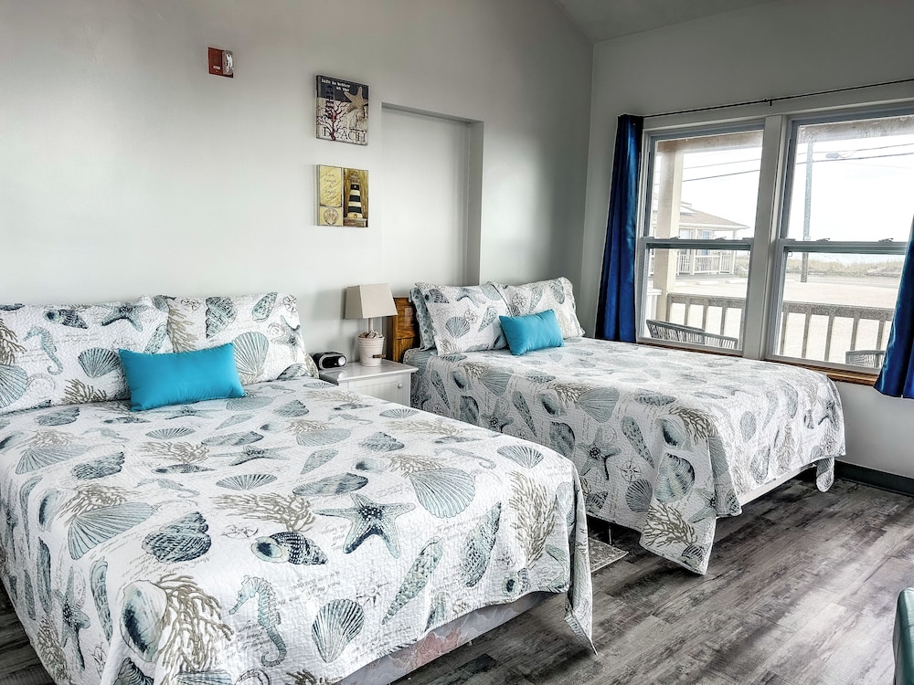 Room, 2 Double Beds, Ocean View