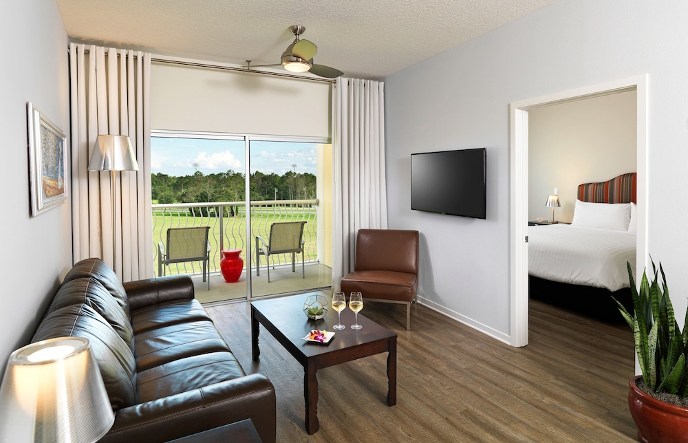 Two Bedroom, Family Suite - Photo 15