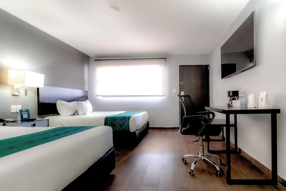 Deluxe Double Room - Photo 14