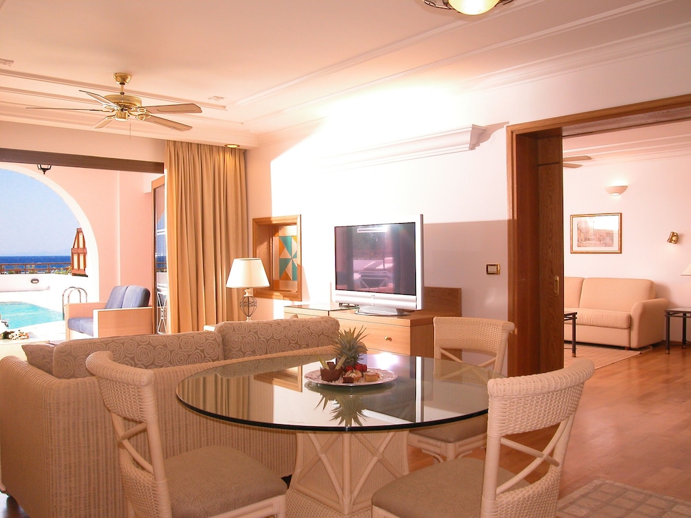 Suite (Phaidra)