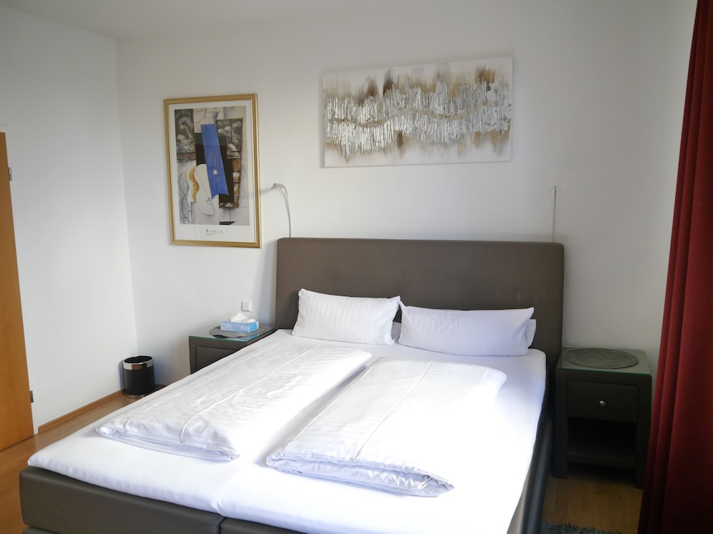 Classic Double Room (large) photo 1
