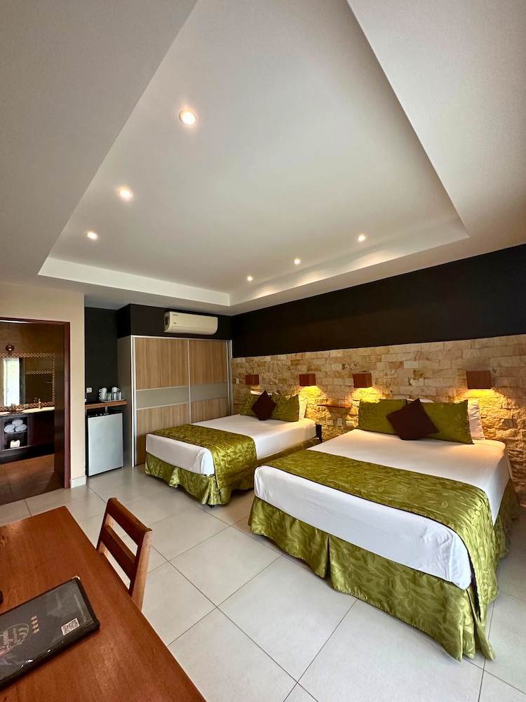 Superior Room, Multiple Beds