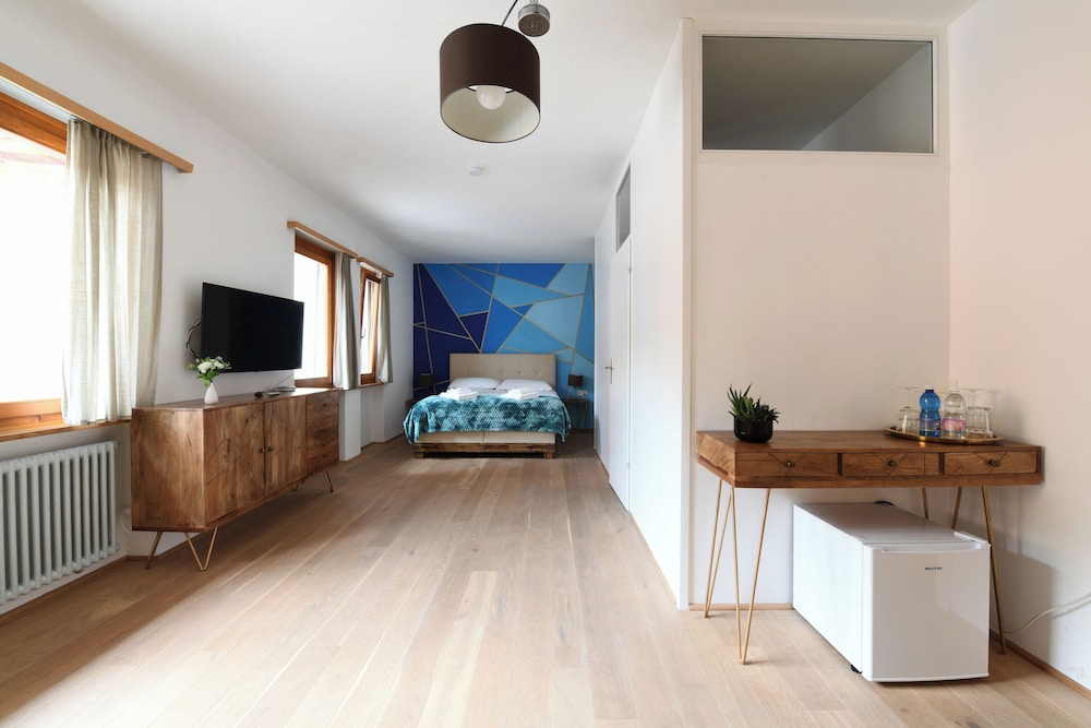 Comfort Room photo 2
