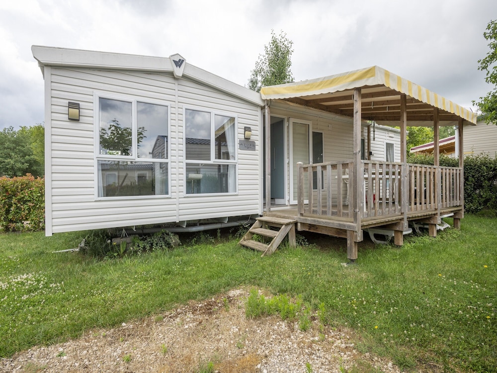 Mobile Home photo 1