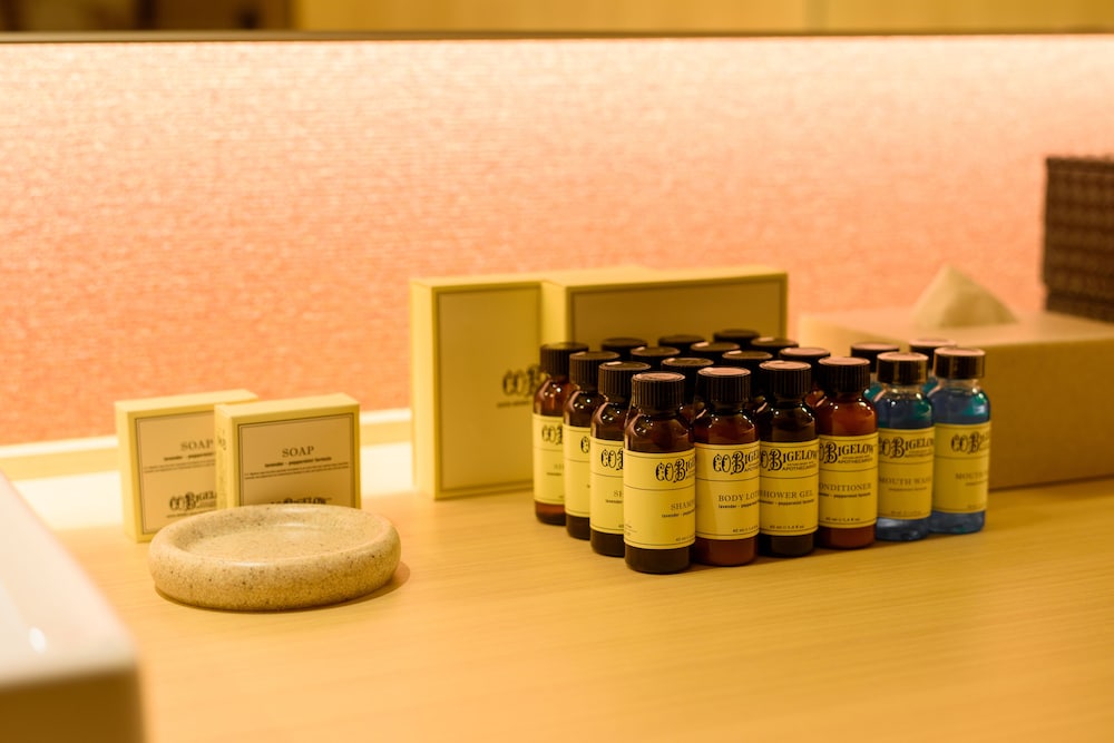 Premier Twin Room, Non Smoking, Exclusive Club Lounge Access (46sqm, Bed width 120cm) - Photo 4