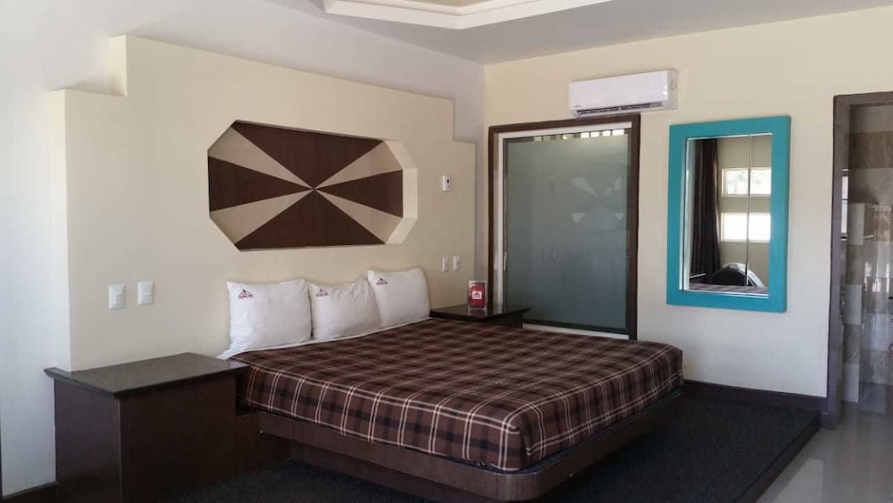 Elite Room, 1 King Bed