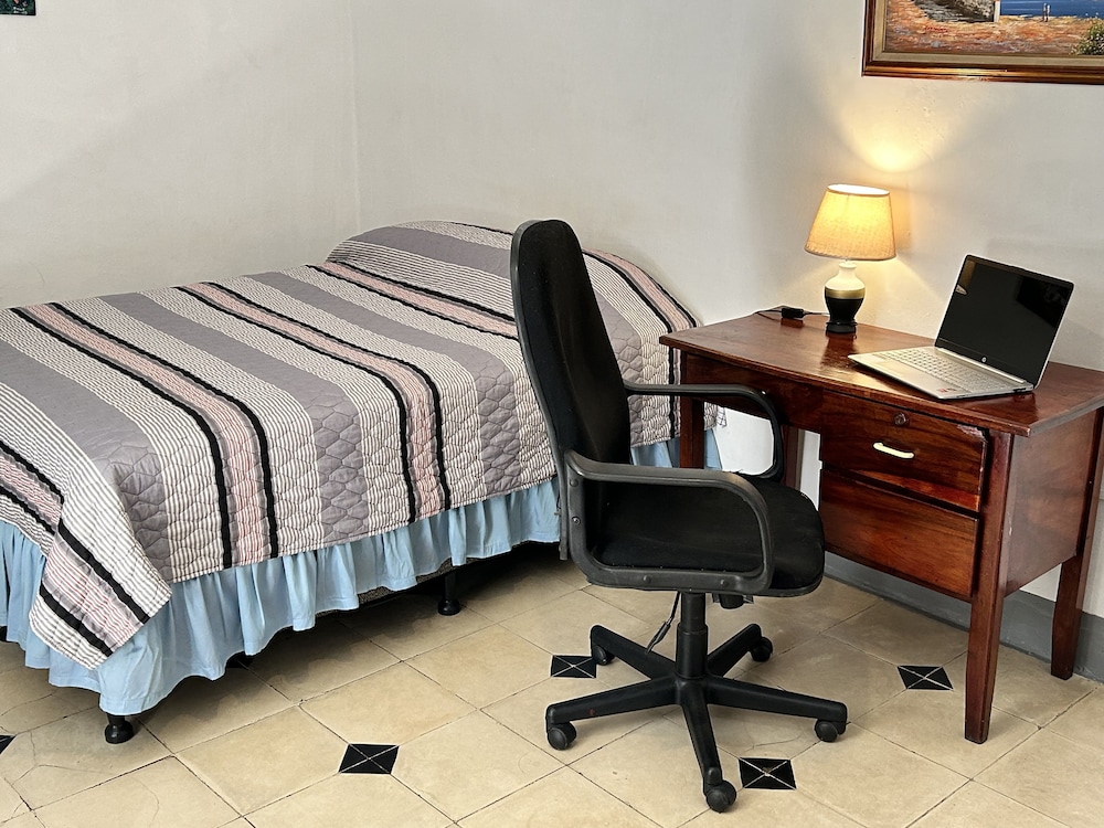 Business Room, 1 Bedroom photo 1