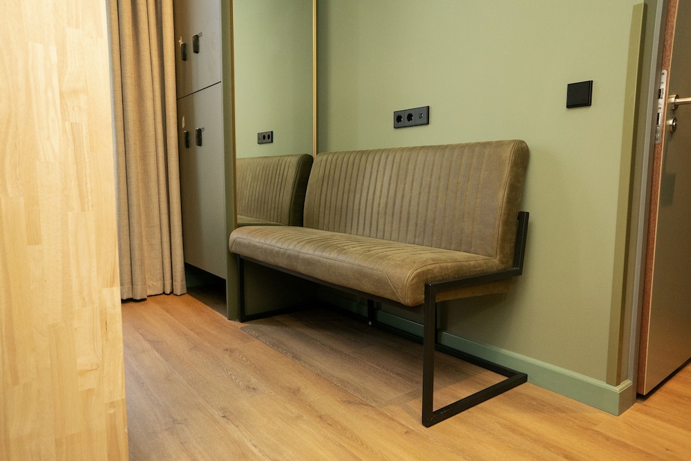 Deluxe Room, Multiple Beds, Non Smoking photo 2