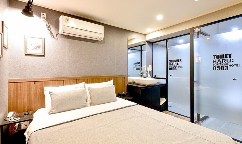 Deluxe Room, 1 Queen Bed
