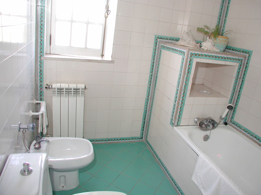 Classic Double or Twin Room, Private Bathroom photo 2