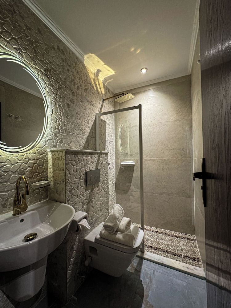 Deluxe Double Room, Balcony, Mountain View photo 3