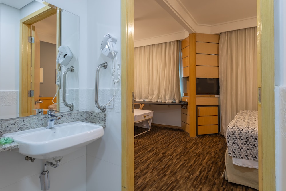 Available room