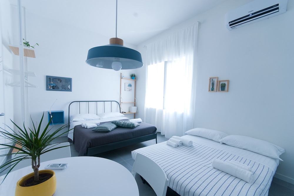 Deluxe Room, Kitchen