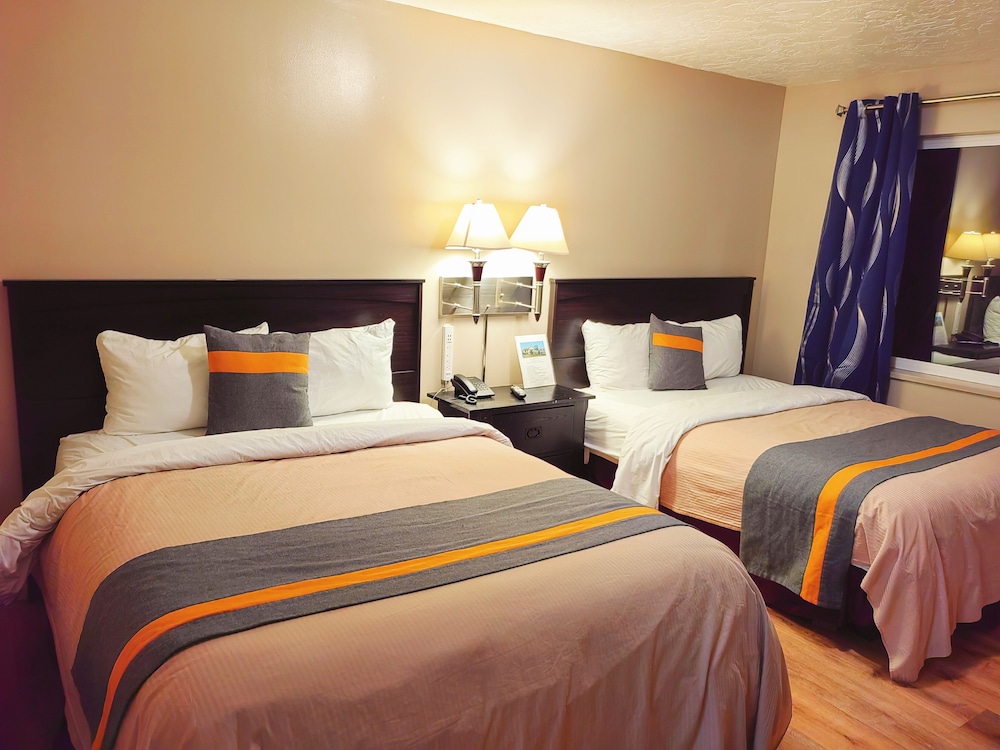 Queen Room photo 2