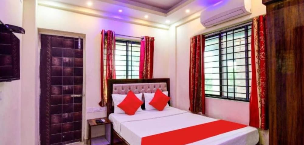 Superior Double Room, City View