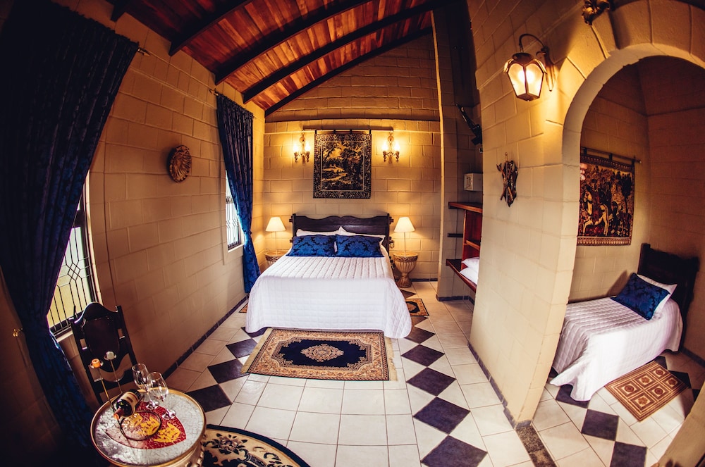Suite (Master) photo 2