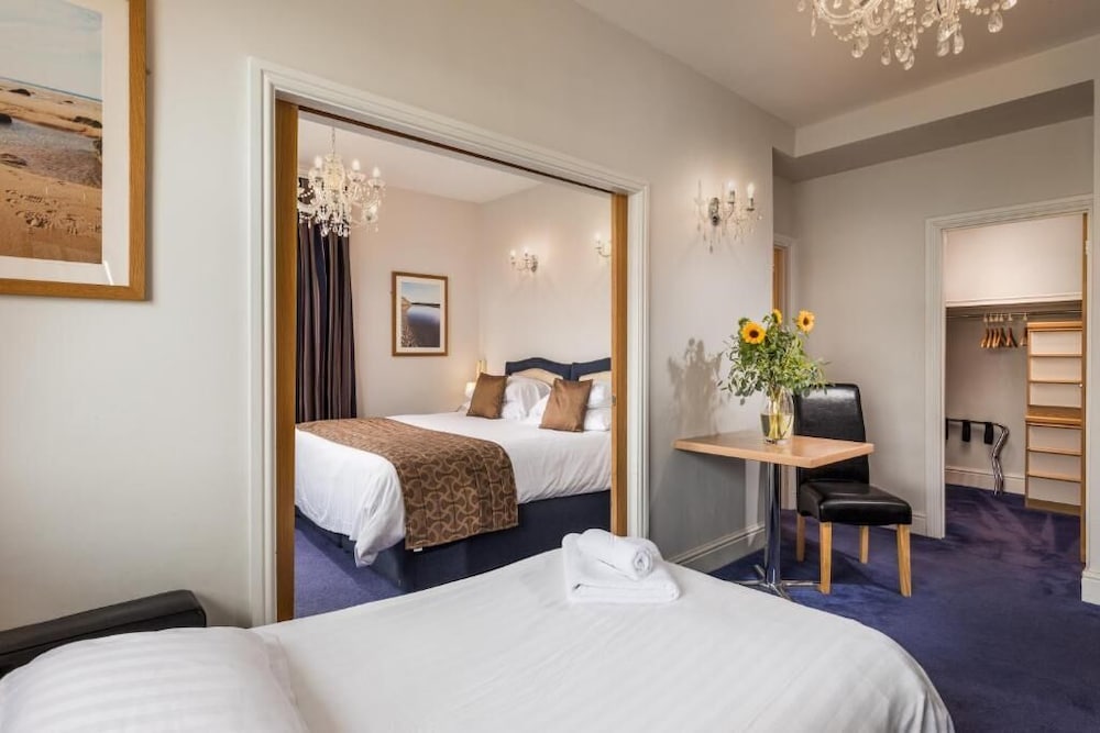 Classic Triple Room photo 1