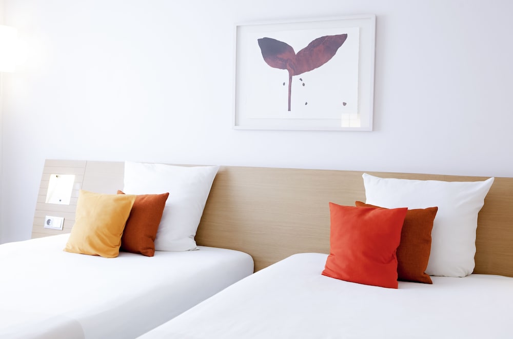 Superior Twin Room, 2 Twin Beds - Photo 1