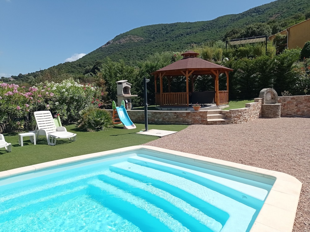 Upper floor of a villa with an outdoor summer kitchen photo 3