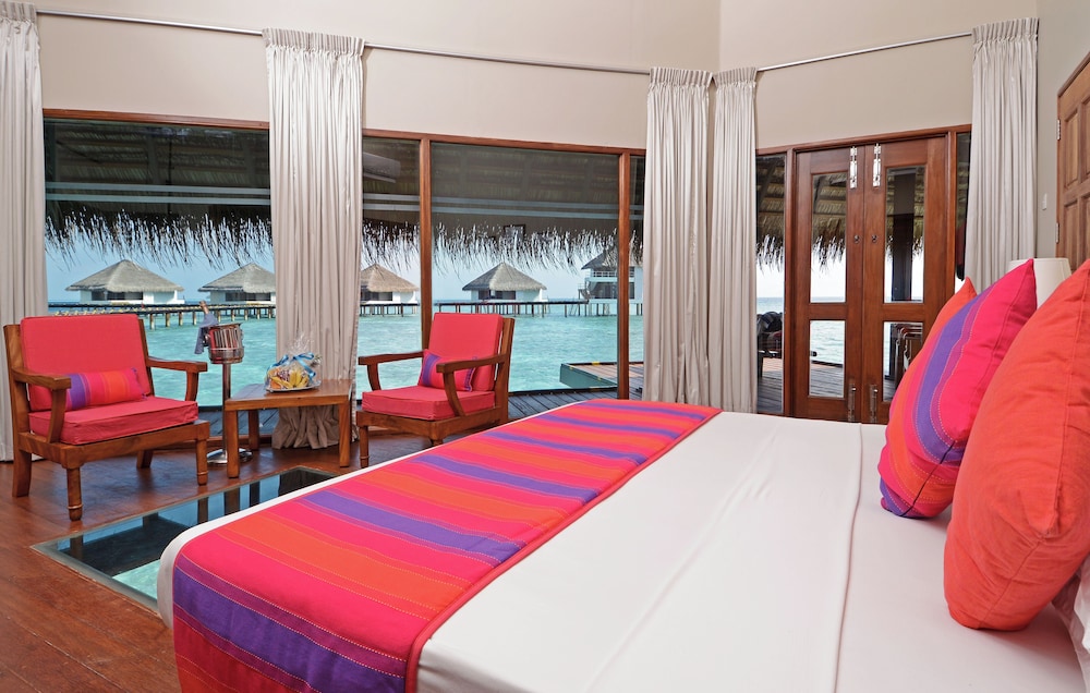 Sunset Water Villa photo 1