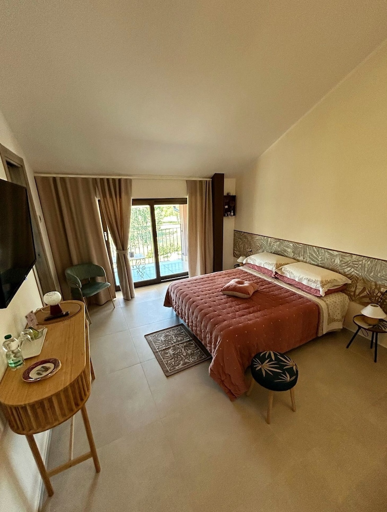 Elite Double Room photo 3