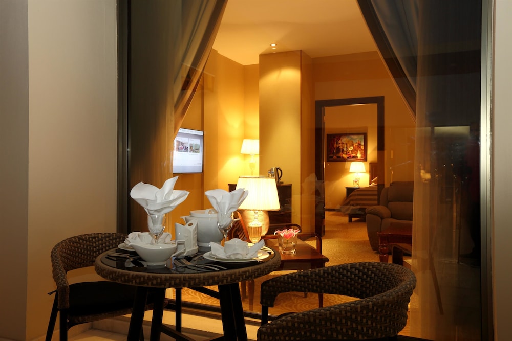 Royal Suite - Photo 4