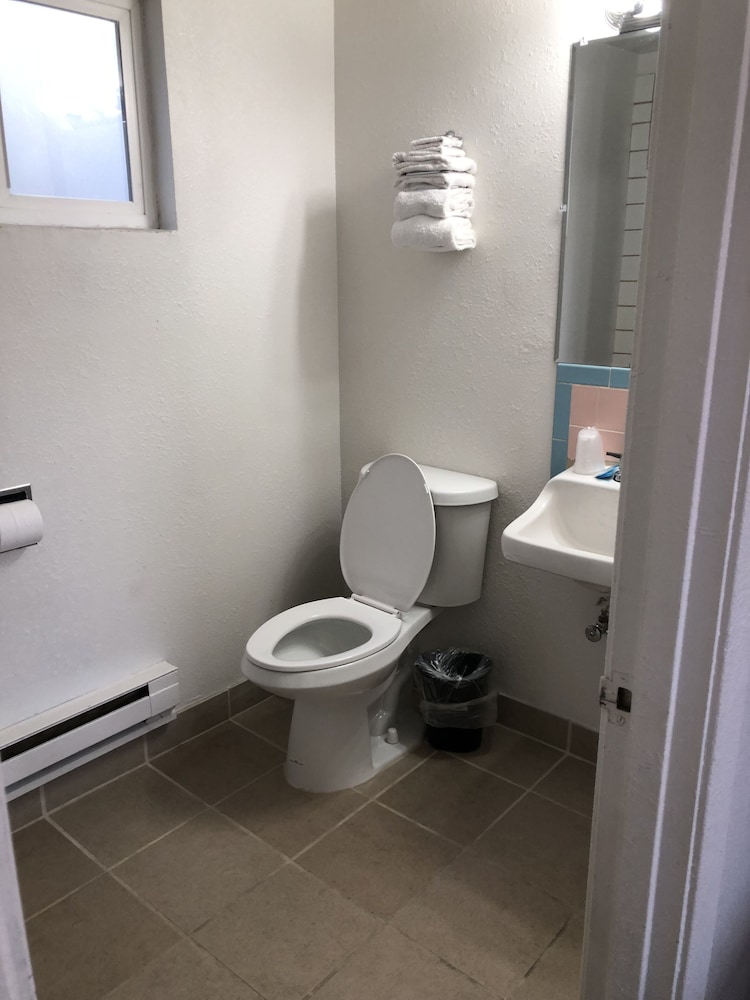 Economy Single Room photo 2