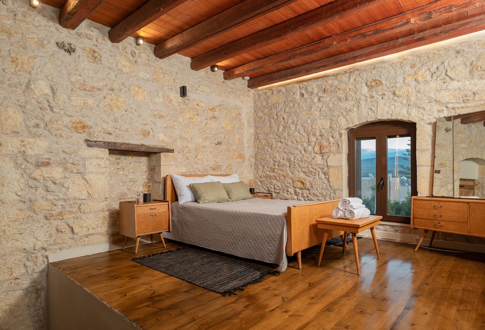 Traditional Villa photo 2