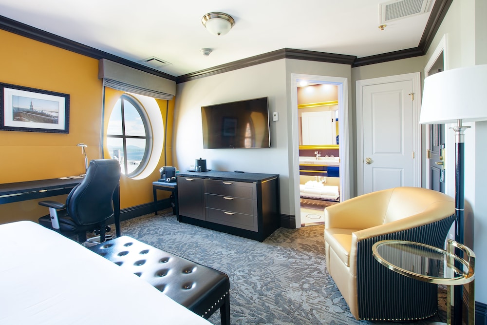 Business Room, 1 King Bed - Photo 3