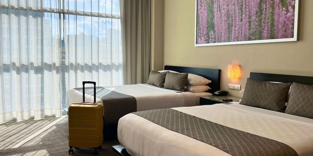 Deluxe Room, 2 Queen Beds, City View photo 1