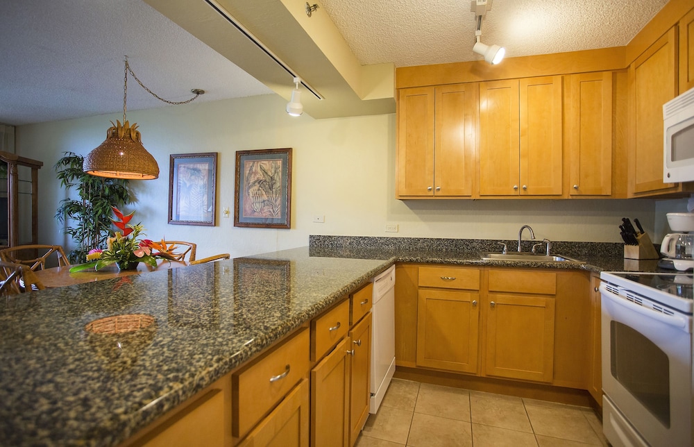 Condo, 2 Bedrooms, Kitchen, Garden View photo 3