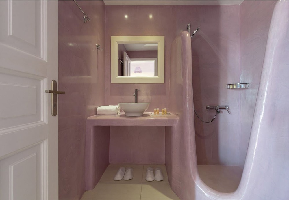 Junior Suite, Jetted Tub - Photo 3
