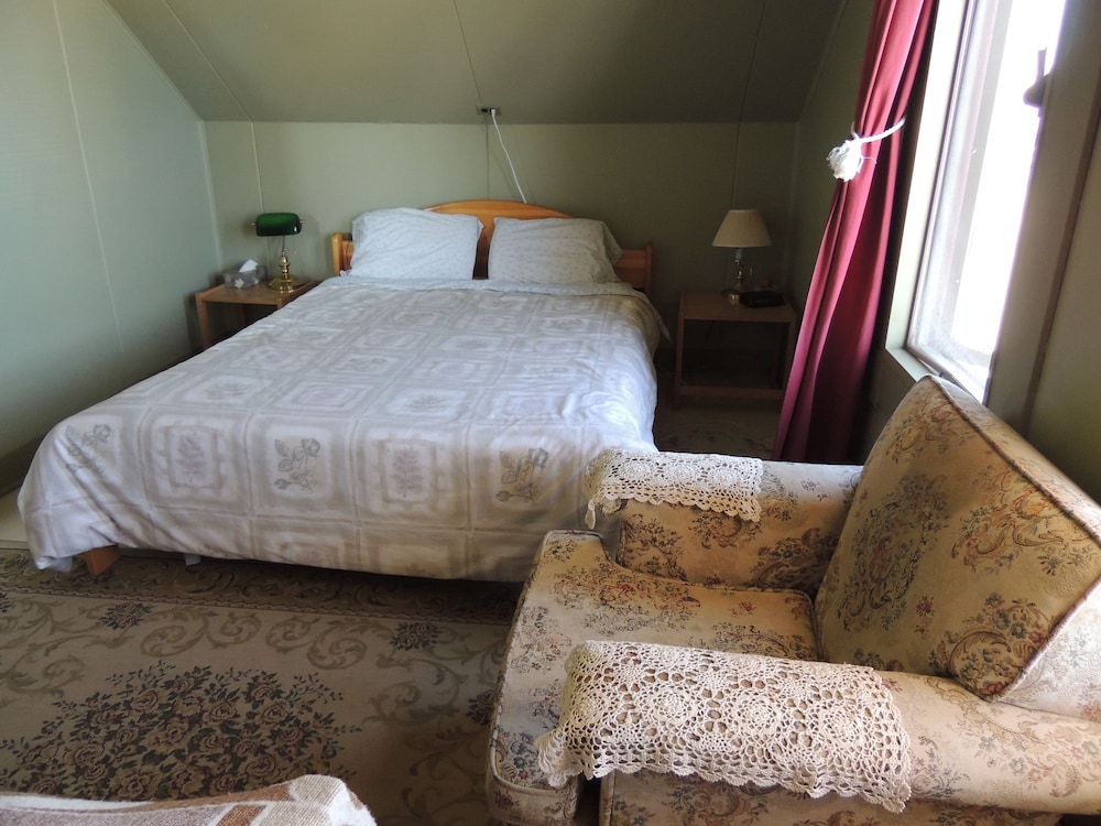 Room, Multiple Beds (Green Room) photo 1