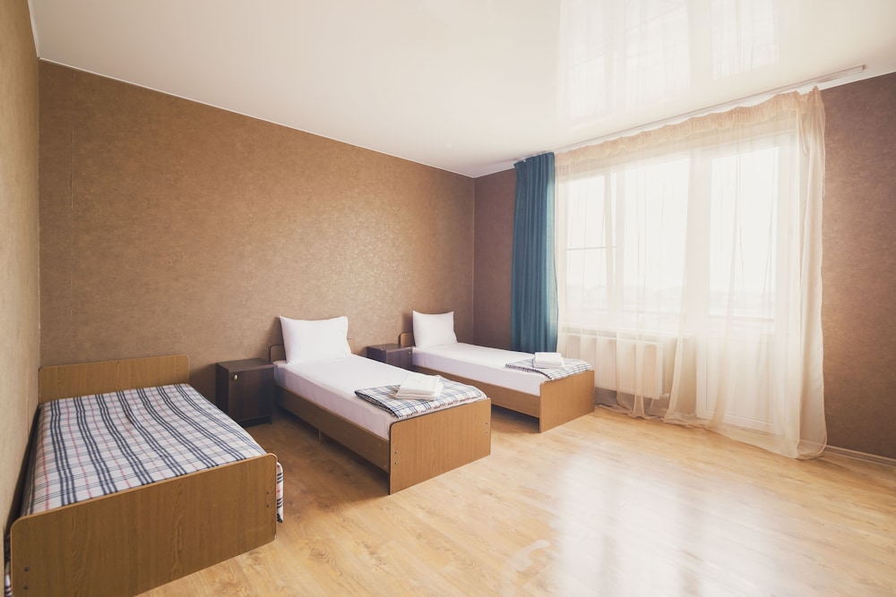 Standard Triple Room, 3 Twin Beds, Balcony photo 2