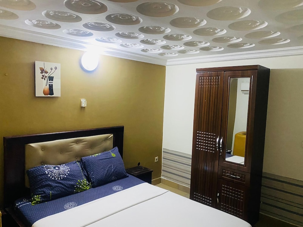 Room photo 2