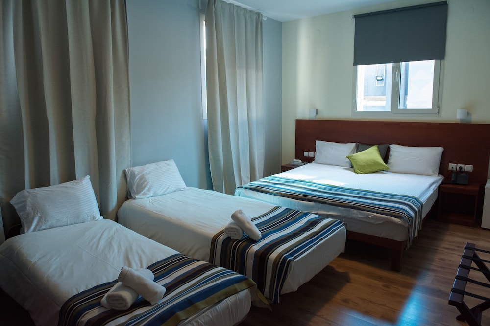 Basic Quadruple Room, 1 Bedroom photo 1