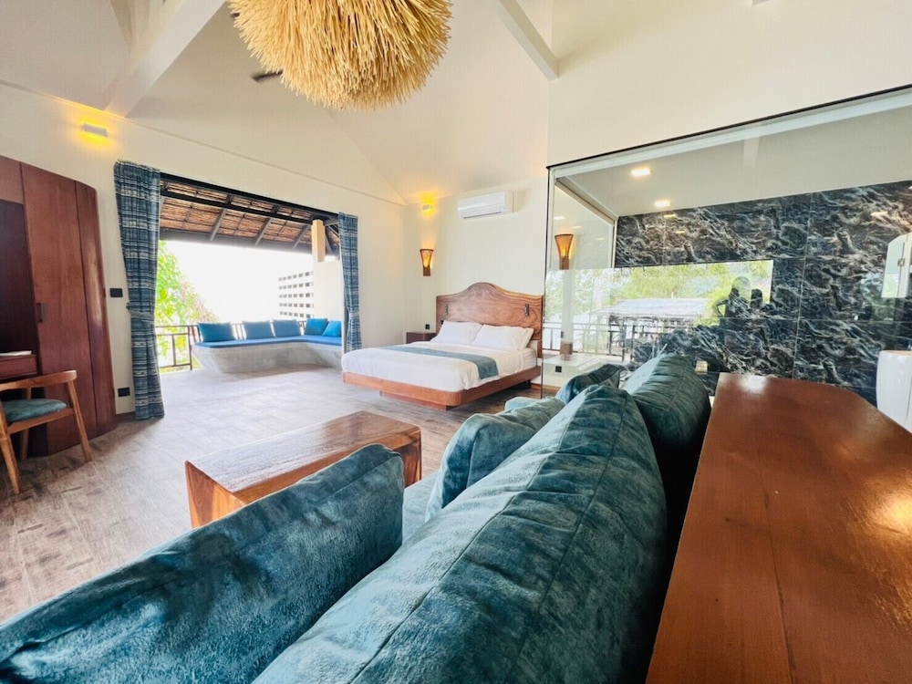 Beachfront 1 bedroom Villa - Photo 11