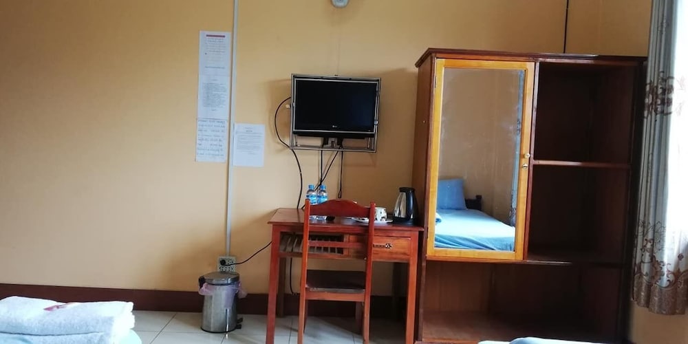 Standard Twin Room photo 2