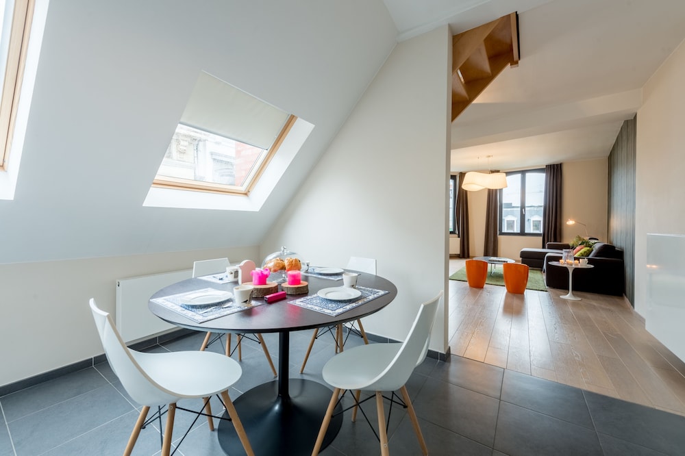 City Duplex, 2 Bedrooms, Terrace photo 3