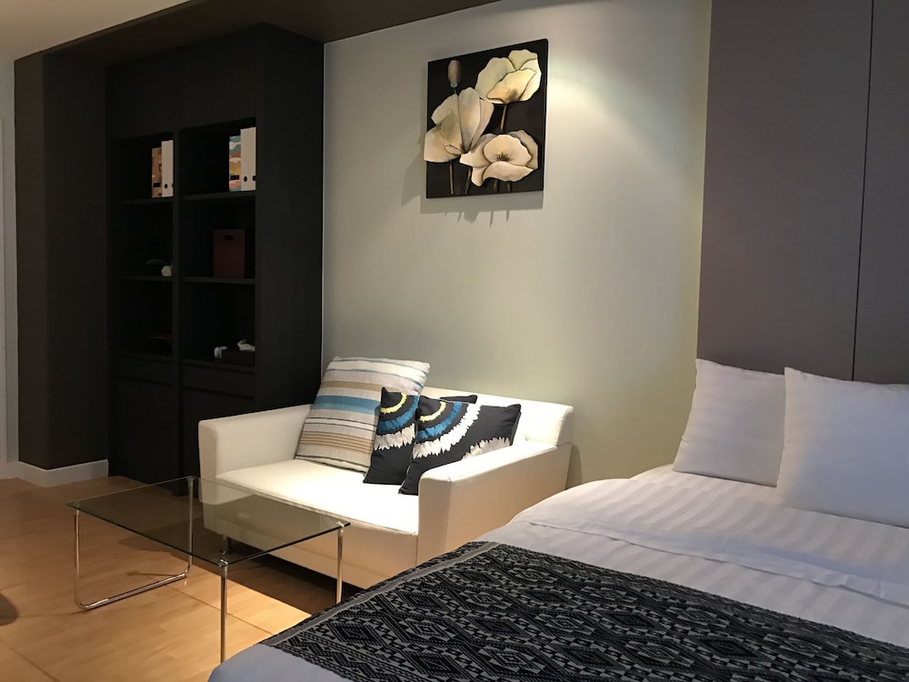 Room 602 photo 2
