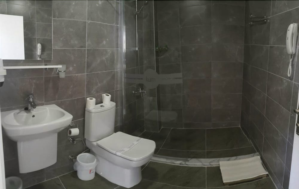 Family Room photo 3