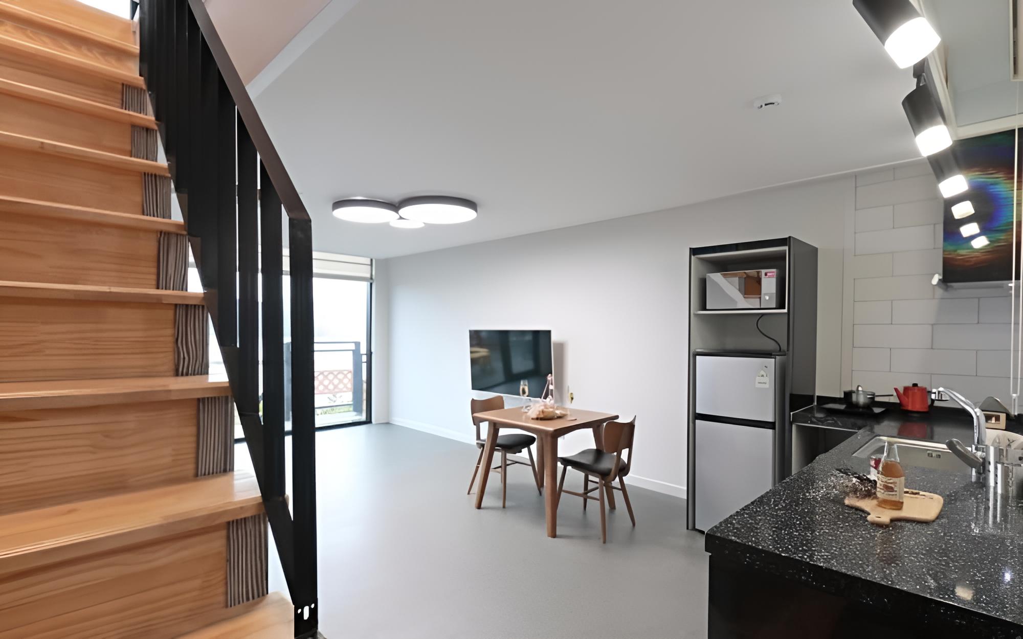 Room (Room 101 (Double Layer Spa)) - Photo 6