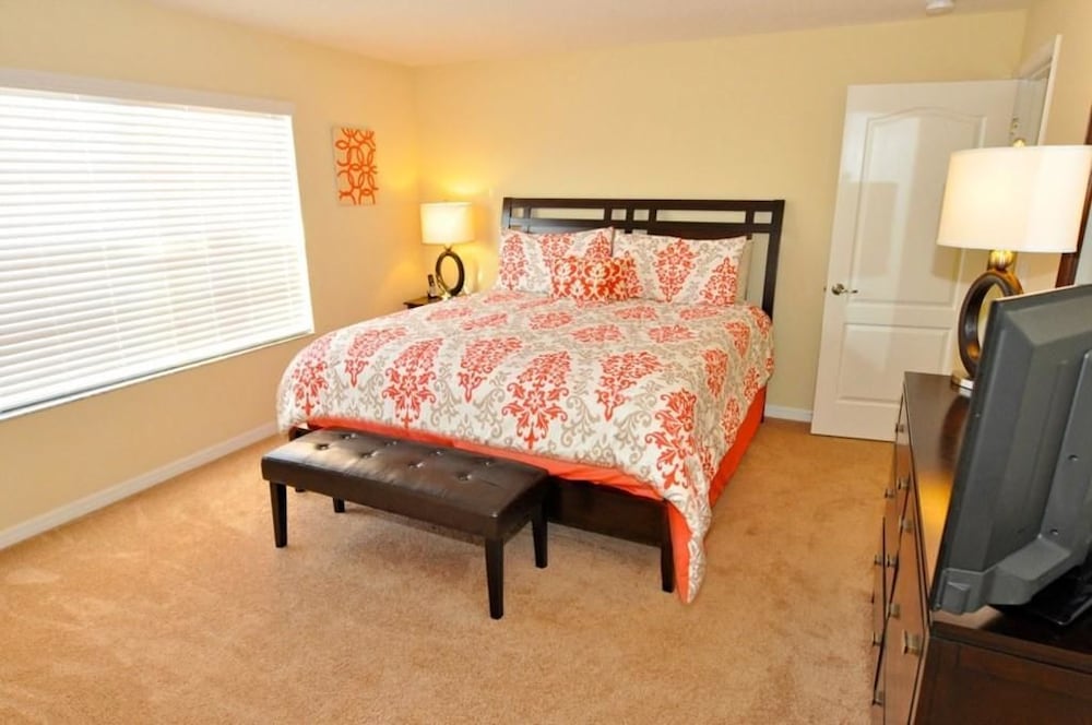 Family Townhome, 4 Bedrooms