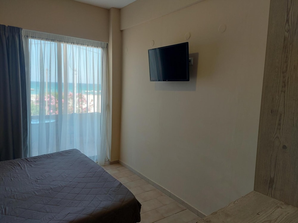 Economy Double Room Sea View photo 3
