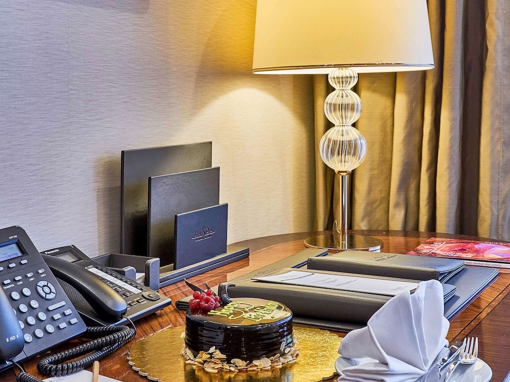 Premium Twin Room, 2 Twin Beds - Photo 4
