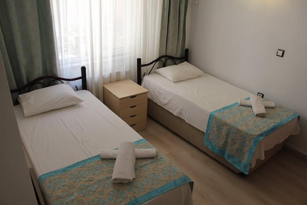 Standard Double or Twin Room photo 1