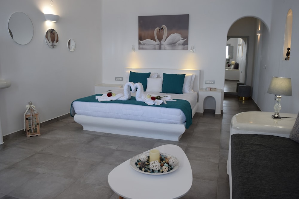 Honeymoon Suite, Hot Tub, Sea View