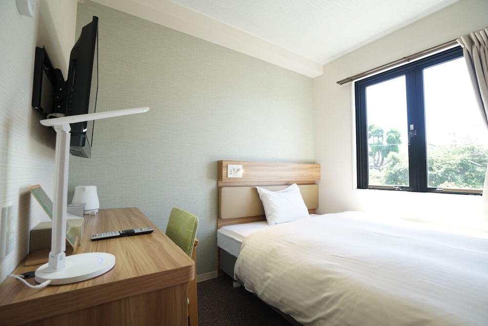 Small Double Room, Non Smoking - Photo 1