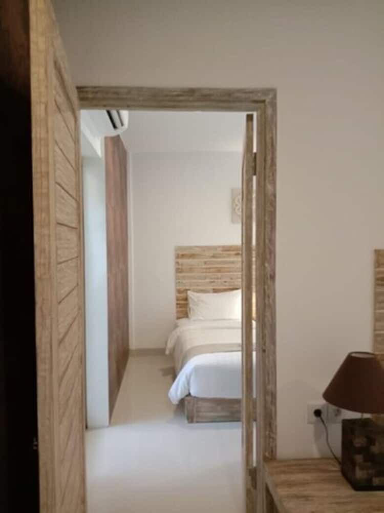 Deluxe Double Room - Photo 12