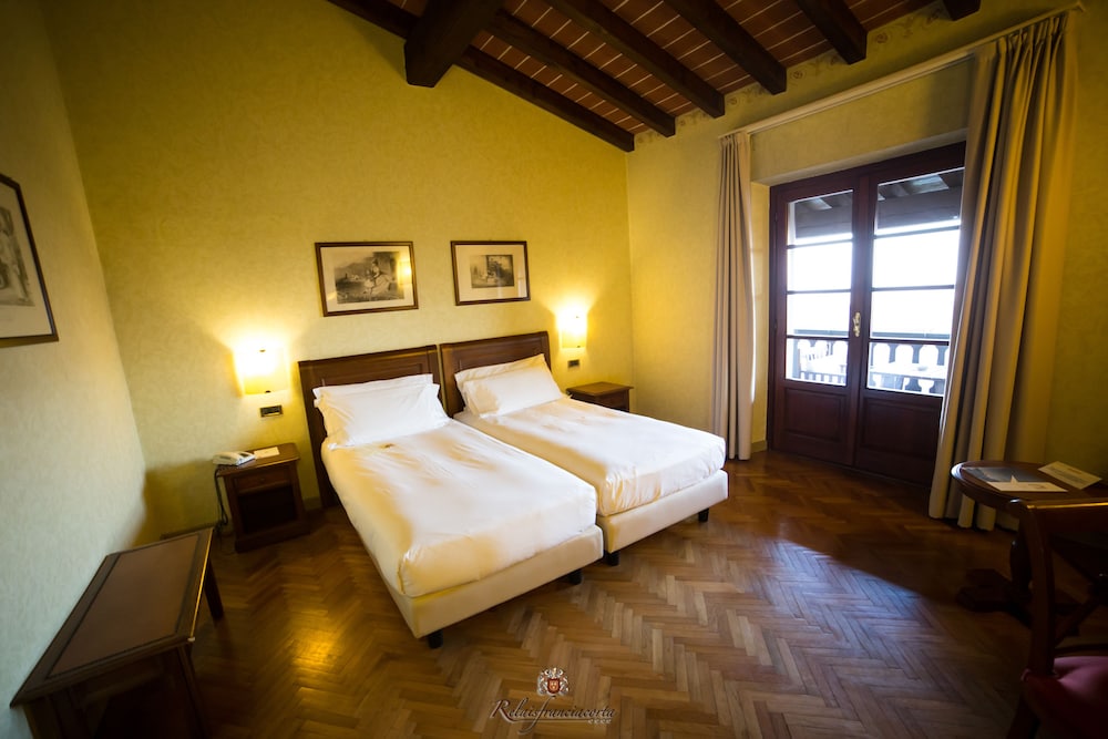 Deluxe Double or Twin Room, Balcony, Lake View